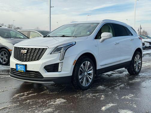 2022 Cadillac XT5 Premium Luxury