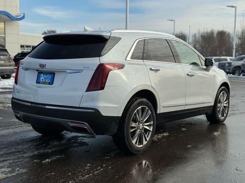 2022 Cadillac XT5 Premium Luxury
