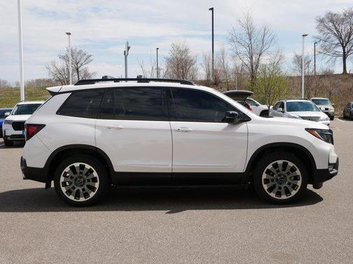 2025 Honda Passport AWD Black