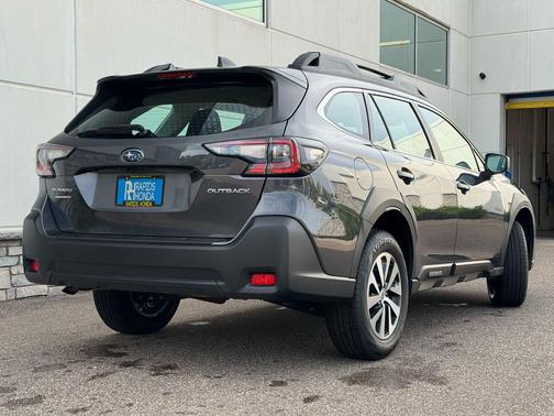 2024 Subaru Outback Base