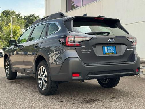 2024 Subaru Outback Base