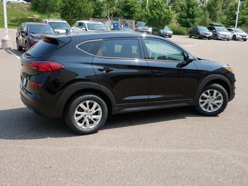 2021 Hyundai TUCSON SE