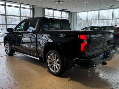 2022 Chevrolet Silverado 1500 High Country