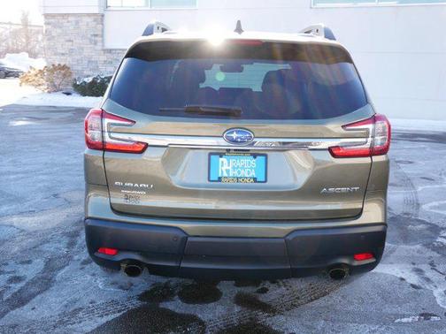 2023 Subaru Ascent Premium 8-Passenger