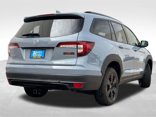 2022 Honda Pilot AWD TrailSport