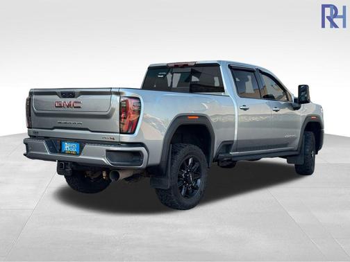 2024 GMC Sierra 2500 AT4
