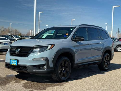 Sonic Gray Pearl 2022 Honda Pilot AWD TrailSport
