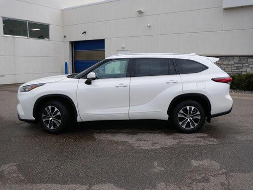 2020 Toyota Highlander XLE
