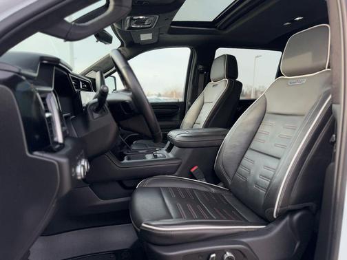 2025 GMC Sierra 2500 AT4