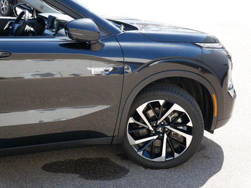 2024 Mitsubishi Outlander PHEV SE S-AWC