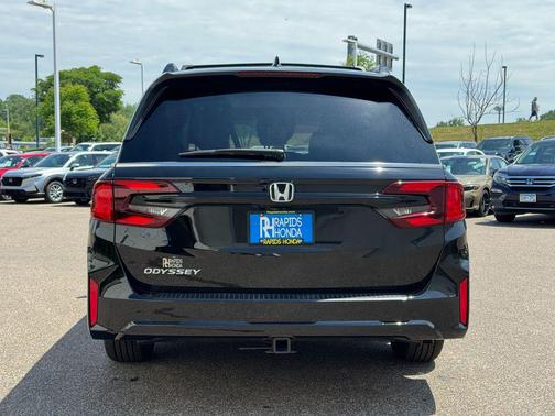Crystal Black Pearl 2026 Honda Odyssey EX-L