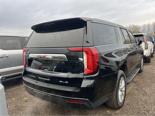 2024 GMC Yukon XL SLE