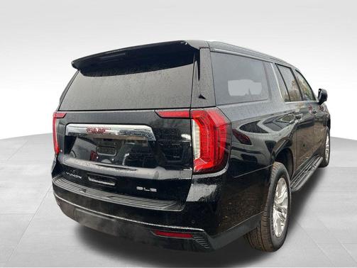 2024 GMC Yukon XL SLE