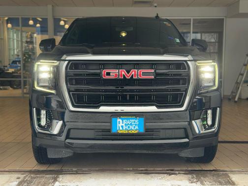 2024 GMC Yukon XL SLE