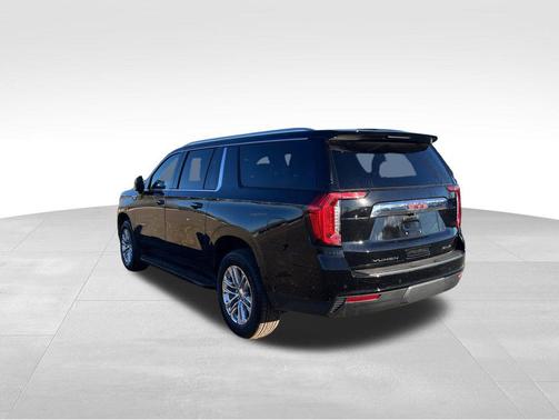 2024 GMC Yukon XL SLE