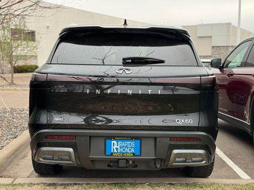 2023 INFINITI QX60 SENSORY