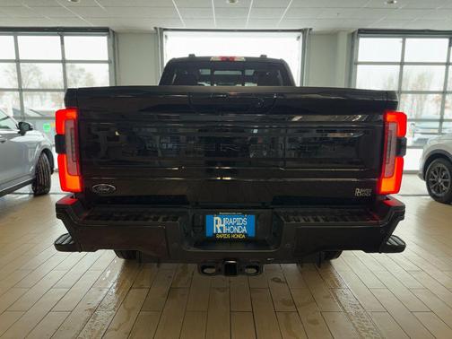 2025 Ford F-250 Platinum