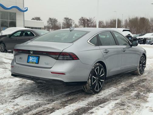 2025 Honda Accord Hybrid Touring