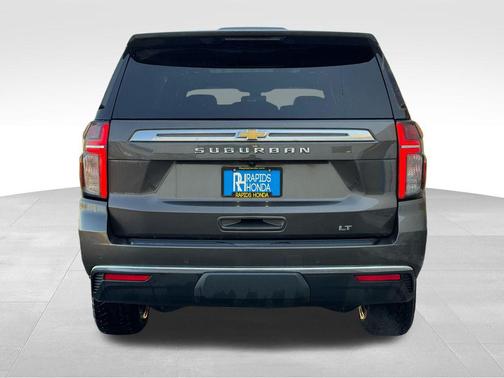 2021 Chevrolet Suburban LT