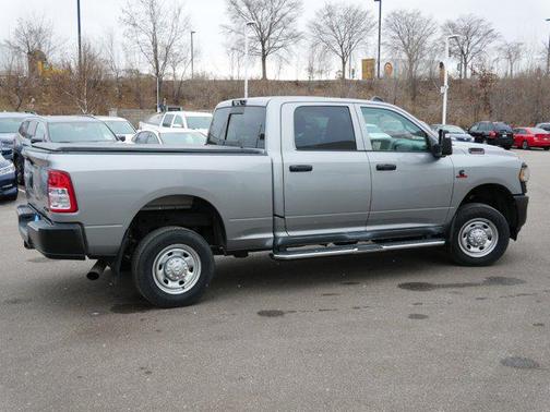 2023 RAM 2500 Tradesman Crew Cab 4x4 6'4' Box
