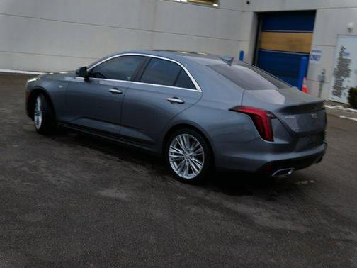 2022 Cadillac CT4 Premium Luxury