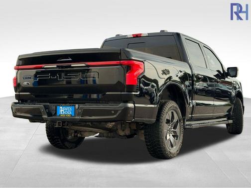 2023 Ford F-150 Lightning LARIAT