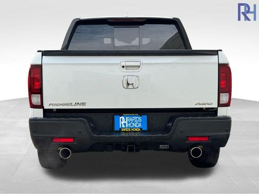 2022 Honda Ridgeline Black