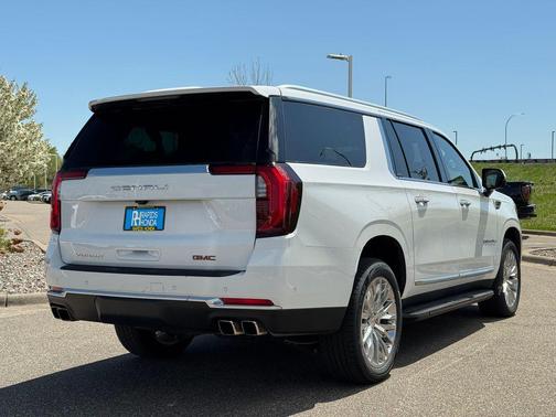 Summit White 2025 GMC Yukon XL Denali