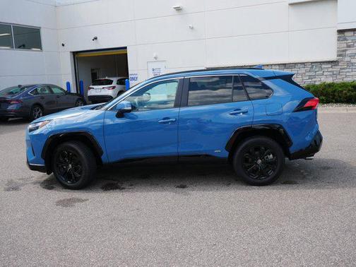 2022 Toyota RAV4 Hybrid SE