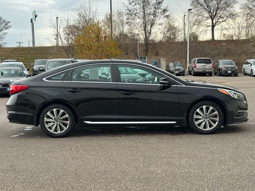 2016 Hyundai SONATA Sport
