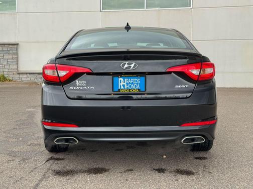 2016 Hyundai SONATA Sport