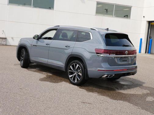 2025 Volkswagen Atlas 2.0T SEL Premium R-Line 4MOTION
