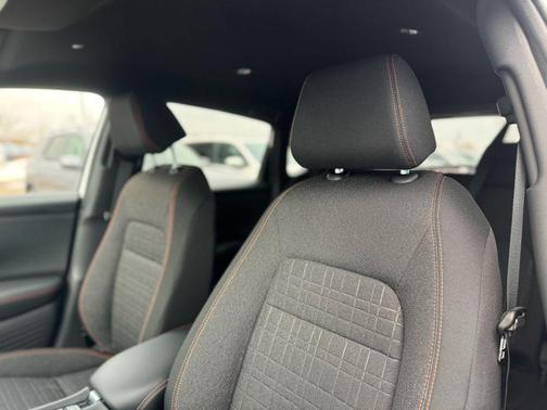 Platinum White 2026 Honda HR-V AWD Sport