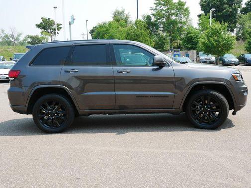 2021 Jeep Grand Cherokee Laredo