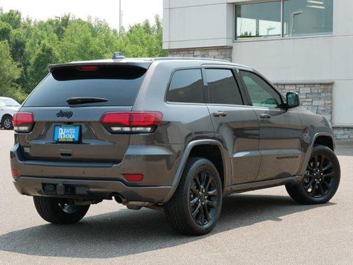 2021 Jeep Grand Cherokee Laredo