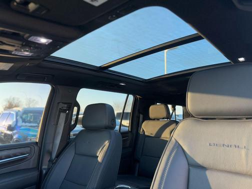 2024 GMC Yukon XL Denali