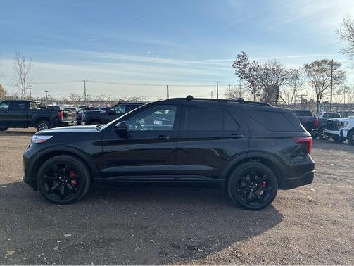 2023 Ford Explorer ST