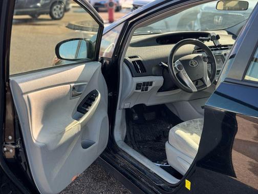 2014 Toyota Prius Two