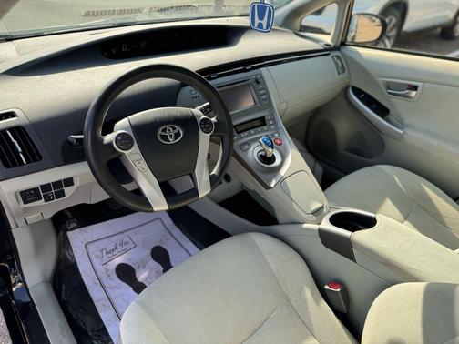 2014 Toyota Prius Two