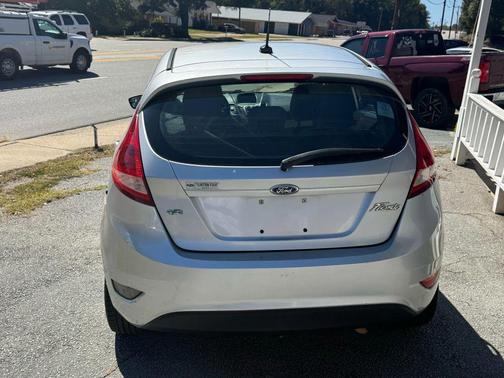 2013 Ford Fiesta SE