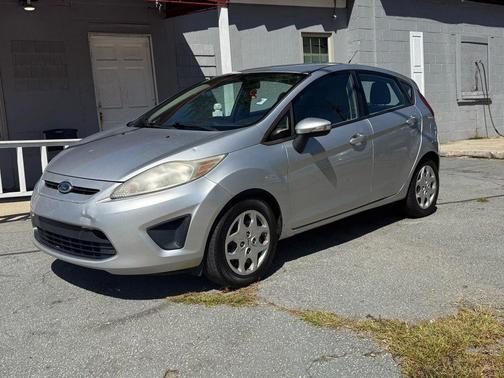 2013 Ford Fiesta SE