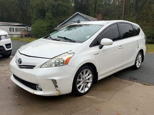 2012 Toyota Prius v Two