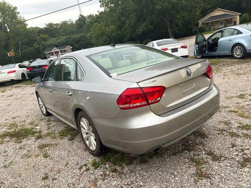 2012 Volkswagen Passat Base