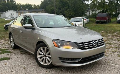 2012 Volkswagen Passat Base