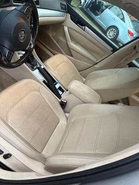 2012 Volkswagen Passat Base