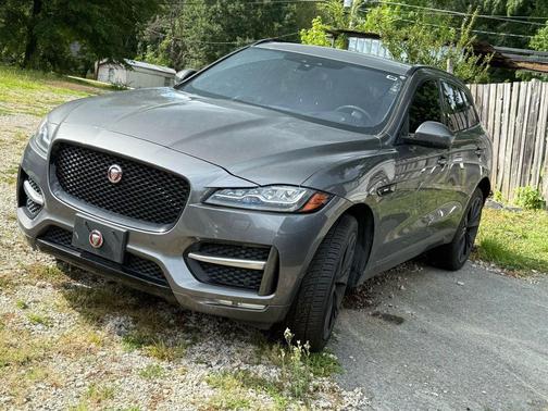 2017 Jaguar F-PACE 35t R-Sport