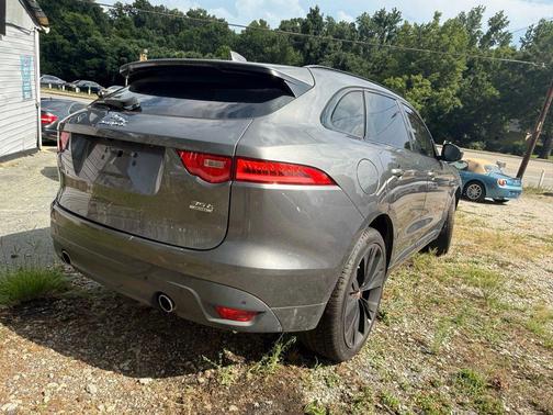 2017 Jaguar F-PACE 35t R-Sport