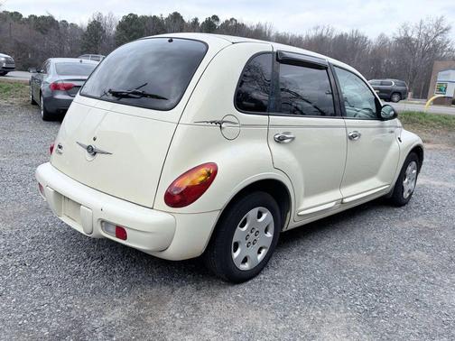 2004 Chrysler PT Cruiser Base