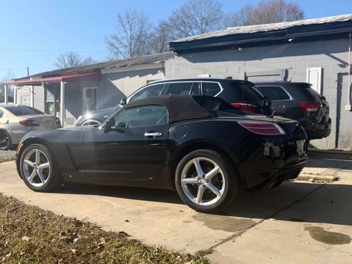 2008 Saturn Sky Red Line