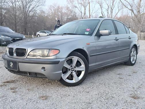 2004 BMW 330 330i Sedan 4D